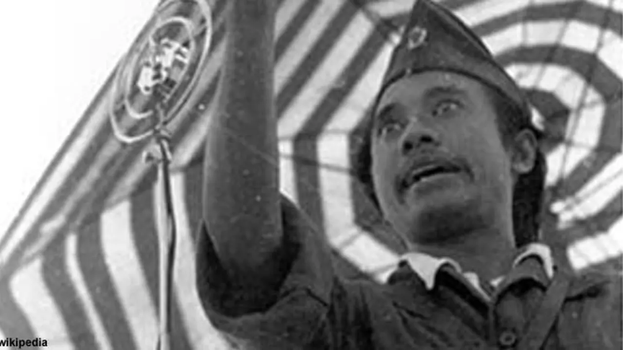 bung-tomo131106b.jpg