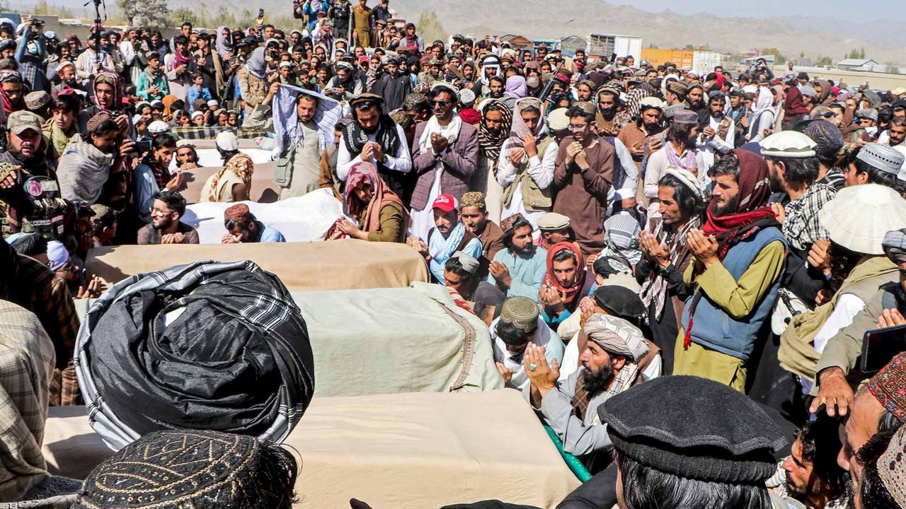 FOTO: Duka di Perbatasan, Serangan Udara Pakistan Renggut 10 Nyawa di Afghanistan