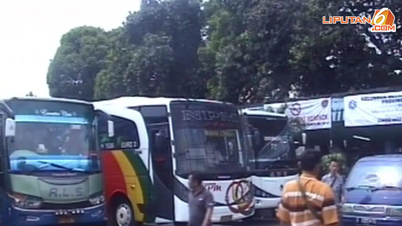 pemudik-rawamangun130802c.jpg