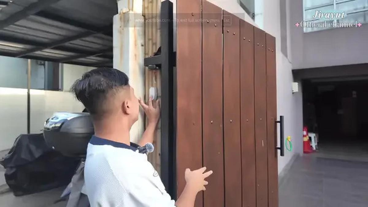 7 Potret Fasad Depan Rumah Jirayut di Jakarta, Megah dengan Desain Modern