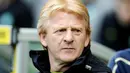 Celtic manager Gordon Strachan looks on before their Scottish Premier League match against Hearts at Celtic Park in Glasgow, on May 24.
AFP PHOTO/Paul ELLIS