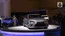 Mobil-mobil Lexus pada pameran otomotif Gaikindo Indonesia International Auto Show (GIIAS) 2021 di ICE BSD, Banten, Kamis (11/11/2021). Digelar selama 10 hari hingga 21 November 2021, pameran otomotif tahunan ini diikuti oleh 21 merek kendaraan. (Liputan6.com/Angga Yuniar)