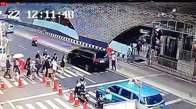 Cekcok Satpam dan Sopir Alphard, Polisi Selidiki Pengakuan Diminta Bersujud
