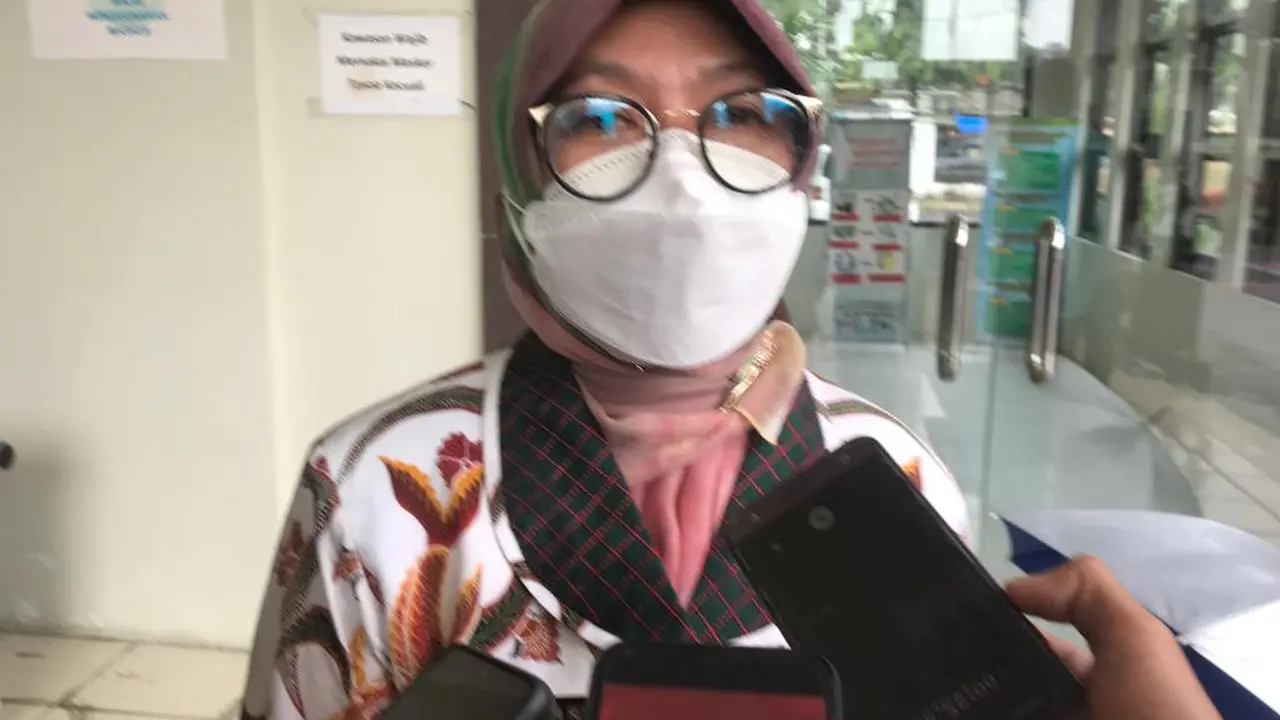 Foto Kepala Dinas Ketenagakerjaan dan Transmigrasi Jateng Sakina Rosellasari