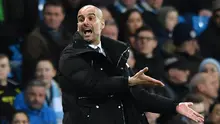 Ekspresi pelatih Manchester City, Pep Guardiola saat memberikan instruksi kepada para pemain pada lanjutan Premier League di Etihad Stadium, (8/3/2017). Manchester City bermain imbang 0-0.  (AFP/Anthony Devlin)