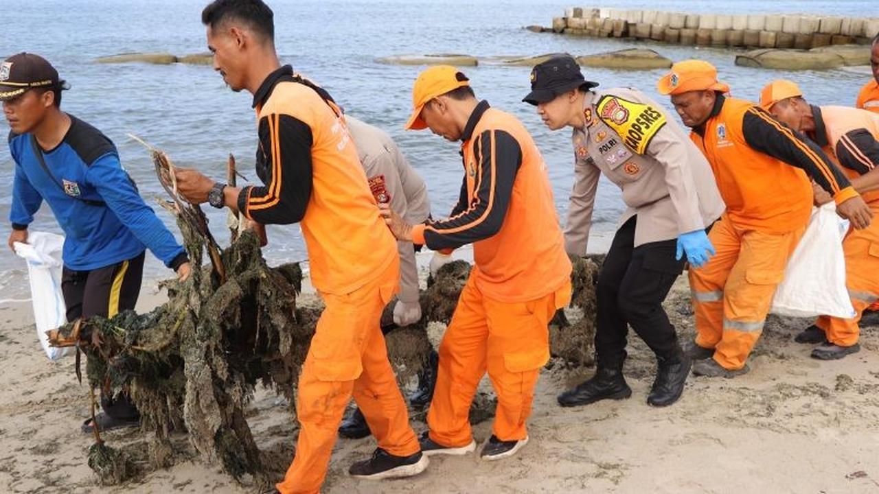 Polres Kepulauan Seribu Ajak Jaga Kebersihan Wisata Jelang Libur Akhir Tahun