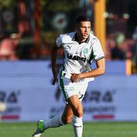 Jay Idzes Bersaing dengan Bek 41 Tahun Thiago Silva dan Pemain 39 Tahun Sergio Ramos untuk Gabung AC Milan