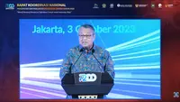 Gubernur Bank Indonesia (BI), Perry Warjiyo, menyampaikan tiga peran BI untuk mendukung dan mempercepat digitalisasi keuangan dan ekonomi daerah. BI melakukan digitalisasi di bidang pembayaran, antara lain melalui QRIS yang telah mencapai 37 juta pengguna yang sebagian besar merchantnya adalah UMKM.
