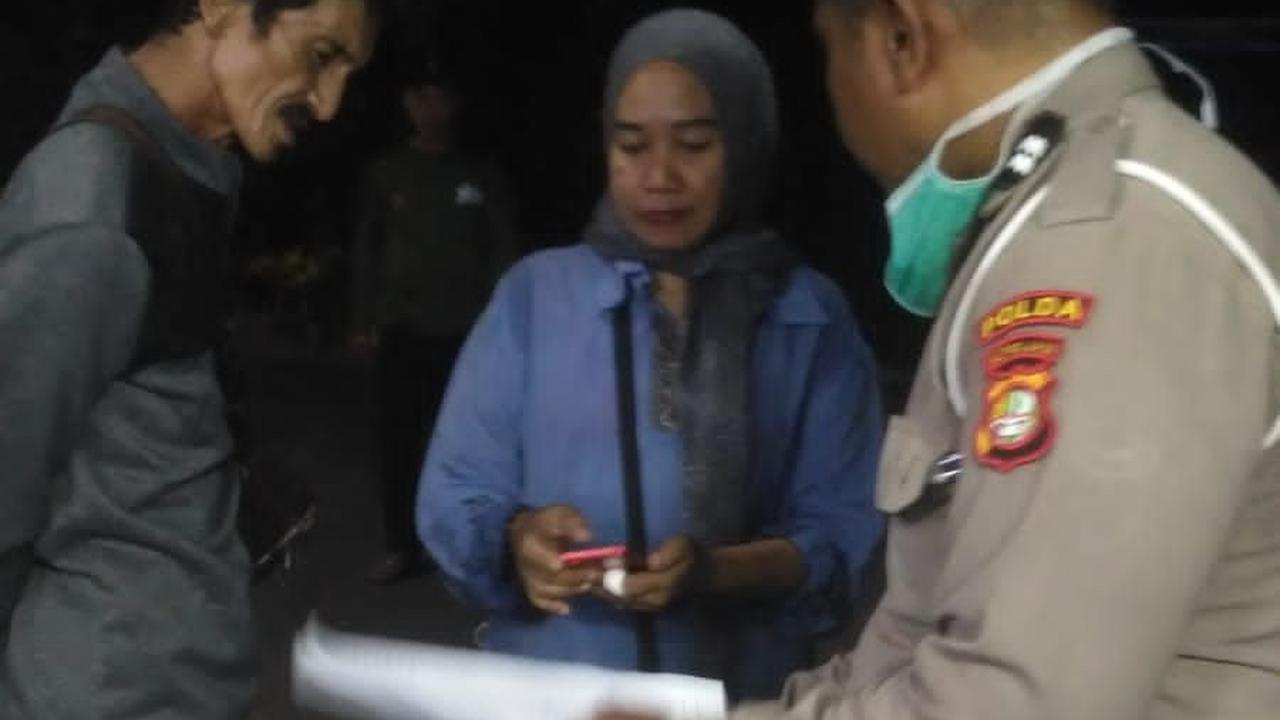 Sebuah video viral di media sosial yang menyebutkan adanya kecelakaan lalu lintas melibatkan dua kendaraan bermotor.