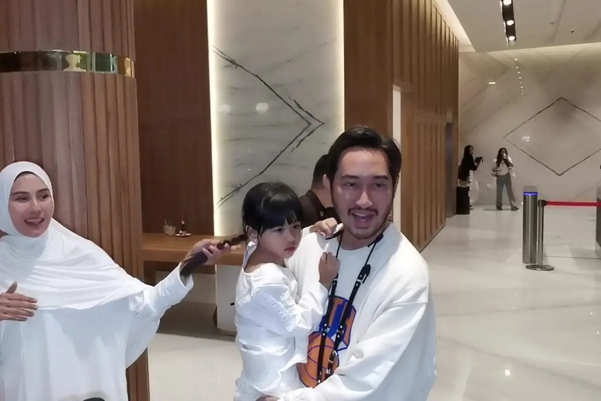 Jeje Govinda dan Syahnaz Sadiqah