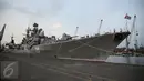 The Destroyer Bystriy atau Kapal perang penghancur Bystriy milik Rusia saat bersandar di Pelabuhan Tanjung Priok, Jakarta, Senin (28/12/2015). Kunjungan kapal ini dalam lingkup kerjasama militer Indonesia-Rusia. (Liputan6.com/Faizal Fanani)