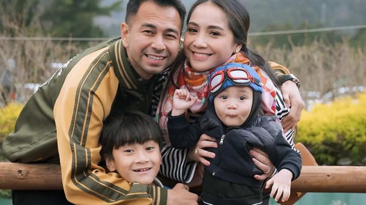 8 Momen Raffi Ahmad dan Nagita Slavina Liburan ke Jepang, Tingkah Rayyanza Bikin Gemas