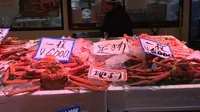 Pasar Tradisional Kanazawa yang kaya akan ikan laut. Tidak hanya ikan atau kepiting, di sini juga tersaji sayuran dan restoran dengan menu hidangan laut yang segar (Andry Haryanto/Liputan6.com)