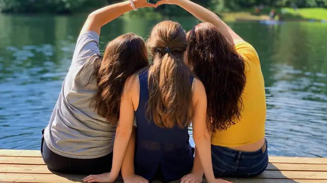 4 Zodiak yang Mampu Meredakan Sakit Hati dengan Membantu Orang Lain
