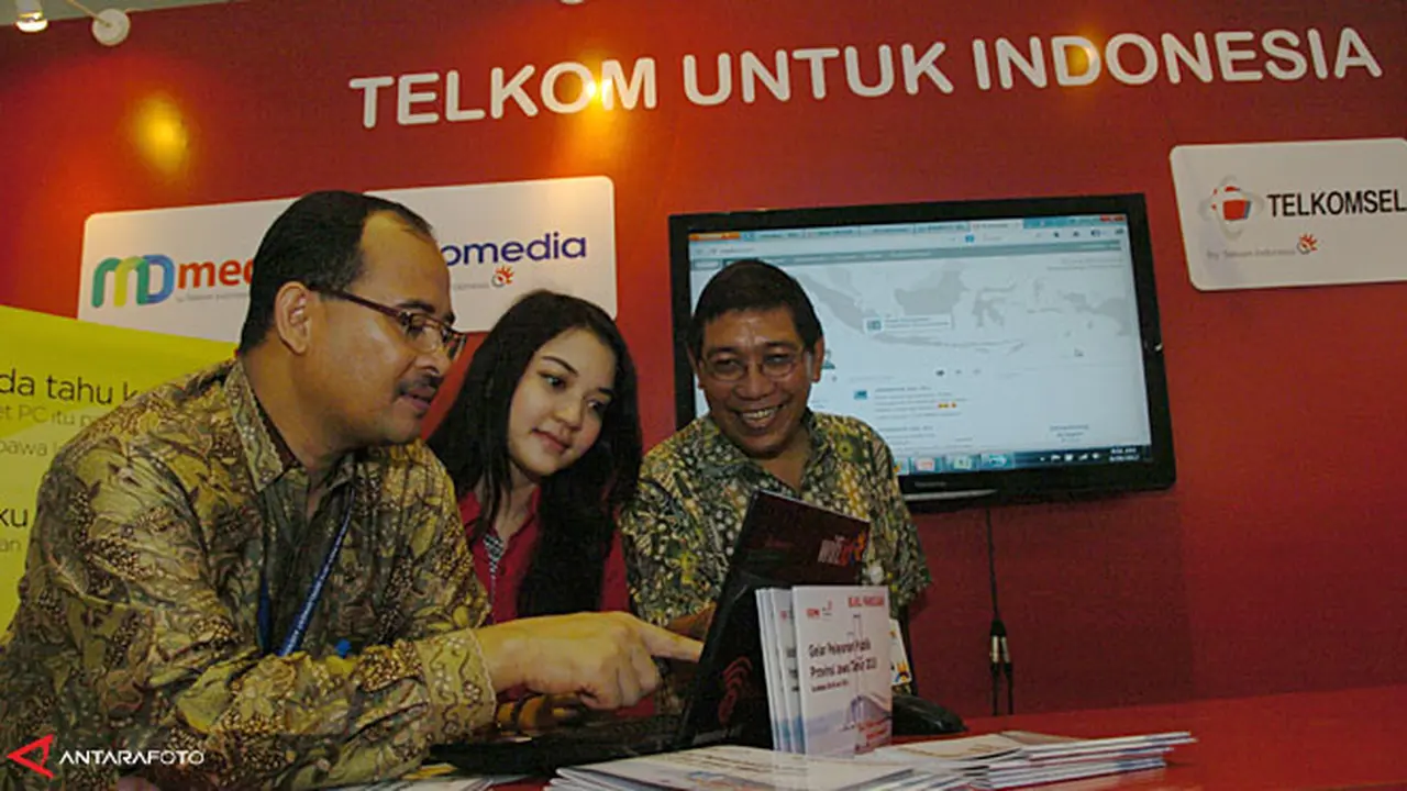 laba-telkom-130723b.jpg
