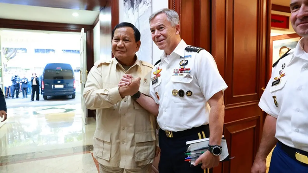 Menhan RI Prabowo Subianto dan Komandan Komando Operasi Khusus (Koopsus) Amerika Serikat Jenderal Bryan P. Fenton di Kemhan RI, Jakarta, pada Kamis (22/8/2024).