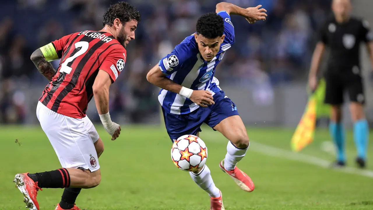 Foto: Ditumbangkan Porto, AC Milan Raih Hattrick Kekalahan di Liga Champions