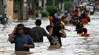 Bidara Cina dan Kampung Melayu Banjir, 6.700 Warga Mengungsi