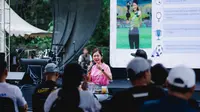 Direktur Utama PSIM Yogyakarta, Liana Tasno, saat menjadi pembicara dalam Jogja Sport Streetwear Show 2026 di Jogja Expo Center (JEC), Sabtu (6/6/2026). (Dok PSIM Yogyakarta)