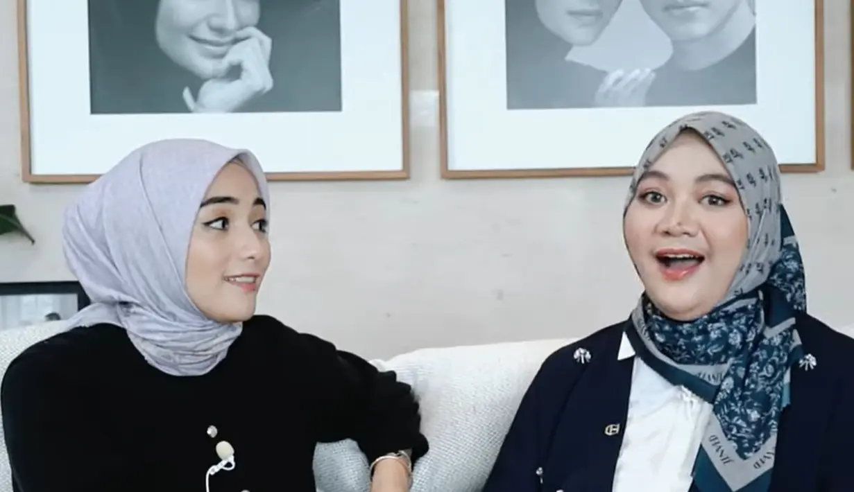 Sebelum terjun ke dunia entertainmen, Citra Kirana lebih sering mengikuti kakaknya ke lokasi syuting. Ia kemudian mengikuti pemilihan GADIS Sampul 2007. Ia sebagai salah satu finalis, dan bergabung dengan agensi. [Youtube/Fadhilah Intan]