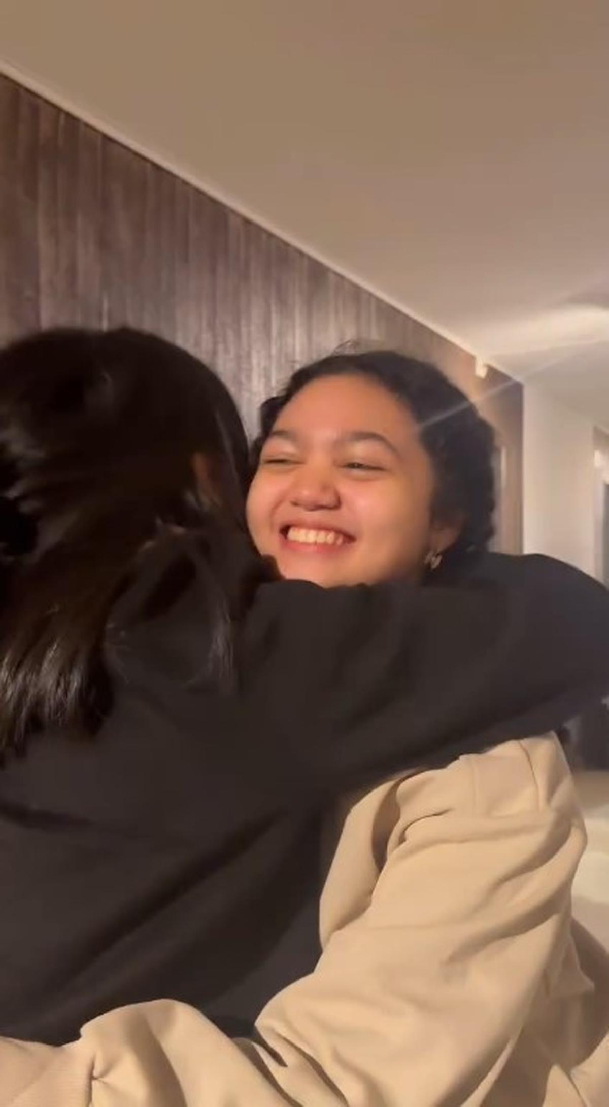 7 Potret Kedekatan Anak-Anak Kris Dayanti dengan Athalia Lemos sang Kakak, Liburan Bareng
