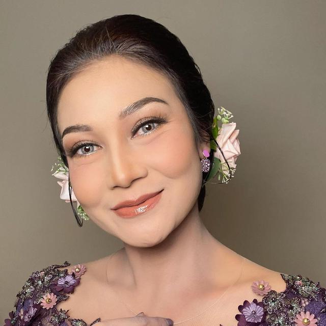 6 Potret Terbaru Putty Noor 'Suami-Suami Takut Istri', Awet Muda di Usia 43 Tahun