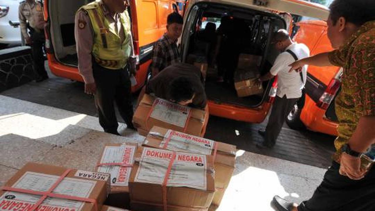 Polisi kawal distribusi soal Ujian Nasional