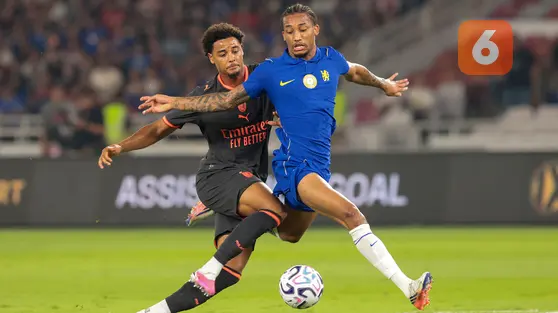 Balada Striker Nomor 9 Milik Chelsea: Bomber Belanda Terbaik