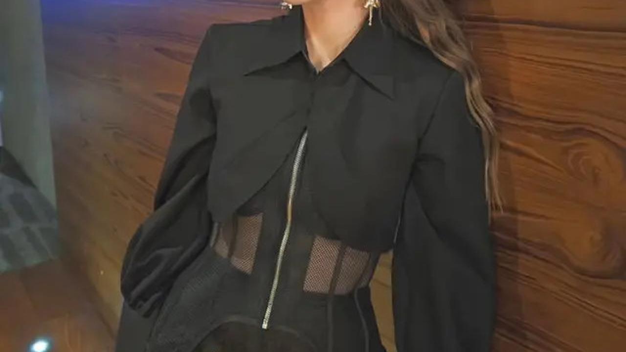 Wulan Guritno Tampil Formal Rasa ABG, Ini 5 OOTD-nya yang Bikin Pangling