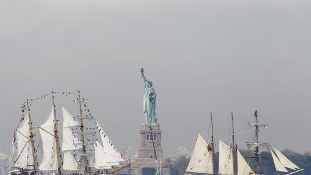 KRI Dewaruci ikut parade kapal perang di New York