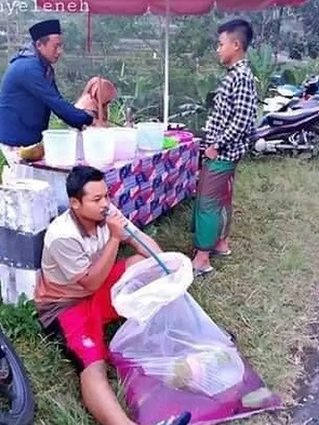 tingkah nyeleneh orang buka puasa