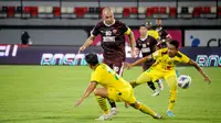 PSM Makassar tampil agresif sejak awal babak pertama. Sejumlah peluang didapat pasukan Bernardo Tavares tersebut pada menit-menit awal prtandingan, namun masih bisa diantisipasi pemain Kedah Darul Aman FC.