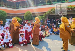 Siswa SD Srengseng Jaksel Dipulangkan Usai Ada Ancaman Bom (Istimewa)