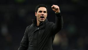 Hasil tersebut menjaga Arsenal di puncak klasemen Liga Inggris 2025/2026. Mereka kini terpaut lima poin dari Manchester City yang masih menyisakan satu pertandingan. (AP Photo/Ian Walton)