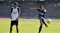 Persis Solo mendapat tambahan pemain dari Persela Lamongan, untuk tampil di Piala Wali Kota Padang.