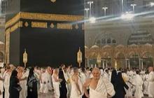 Cara Memakai Kain Ihram Laki-laki yang Praktis dan Mudah, Ala Ustaz Khalid Basalamah