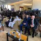 Duta Besar Palestina untuk Indonesia Zuhair Al Shun menerima kunjungan dan dukungan dari beberapa perwakilan negara Arab di Menteng, Jakarta Pusat pada Selasa (10/10) (Liputan6.com/Teddy Tri Setio Berty).