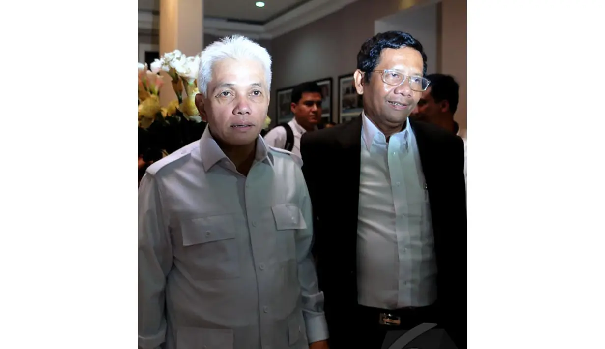 Hatta mengatakan, Mahfud MD adalah sosok negarawan, dan tokoh politik Indonesia yang sudah berpengalaman, sehingga dirinya banyak belajar dari Mantan Ketua MK itu, Jakarta, Kamis (22/5/2014) (Liputan6.com/Johan Tallo)