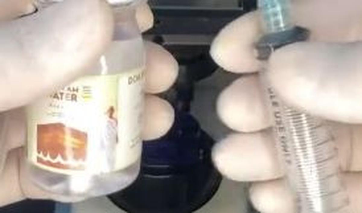 Air Zamzam di Mikroskop