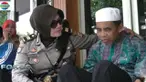 Meski gagal berangkat, Kakek Iban tetap hadir saat rombongan akan berangkat, lengkap dengan pakaian seragam.