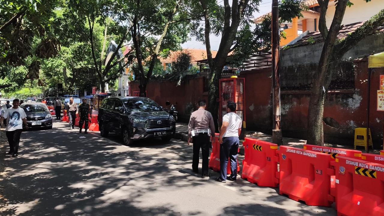 Jukir Liar Getok Tarif Parkir Warung Bu Imas Bandung Rp30 Ribu, Kini Diperiksa Polisi