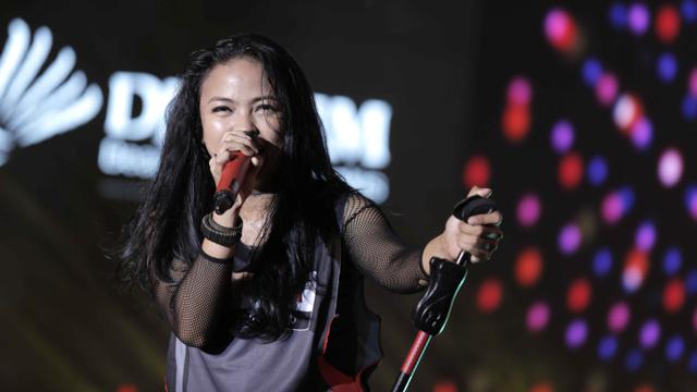 Tantri Kotak, Bulutangkis