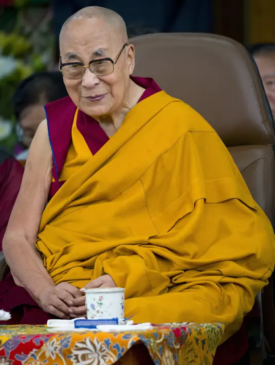 <p>Dalai Lama telah menjadikan kota pegunungan Dharmsala sebagai markasnya sejak melarikan diri dari Tibet setelah pemberontakan gagal melawan pemerintahan China pada tahun 1959. (AP Photo/Ashwini Bhatia)</p>