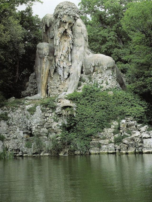 5 Tempat Terkenal Ini Simpan Rahasia yang Jarang Diketahui, Salah Satunya Menara Eiffel