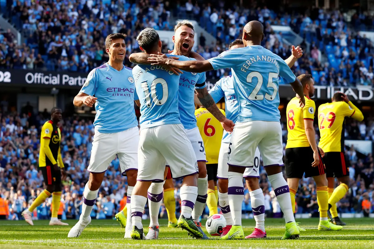 Para pemain Manchester City merayakan gol Nicolas Otamendi ke gawang Watford
