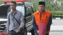 Anggota DPRD Lampung Tengah nonaktif Zainudin akan menjalani pemeriksaan penyidik di Gedung KPK, Jakarta, Rabu (10/7/2019). Zainudin diperiksa sebagai tersangka terkait kasus dugaan gratifikasi Rp 95 miliar menyetujui pinjaman daerah ke PT Sarana Multi Infrastruktur. (merdeka.com/Dwi Narwoko)