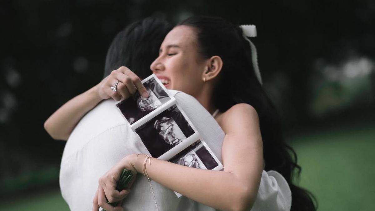 Angga Yunanda Umumkan Shenina Cinnamon Hamil, Saat Rayakan Ultah Pertama Pernikahan