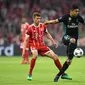 Casemiro menegaskan kemenangan Real Madrid 2-1 atas Bayern Munchen pada leg pertama semifinal Liga Champions di Allianz Arena, Kamis (26/4/2018), bukan sebuah keberuntungan. (Christof STACHE / AFP)