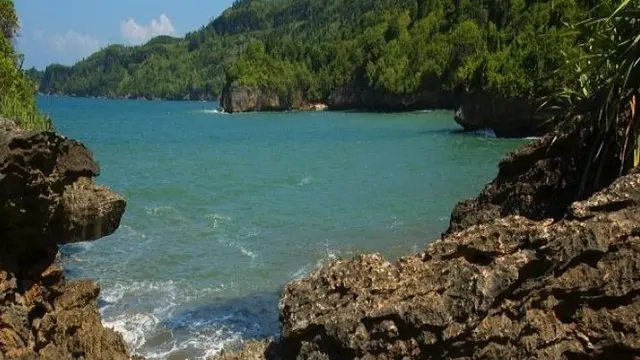 Pantai Taman Kili-Kili