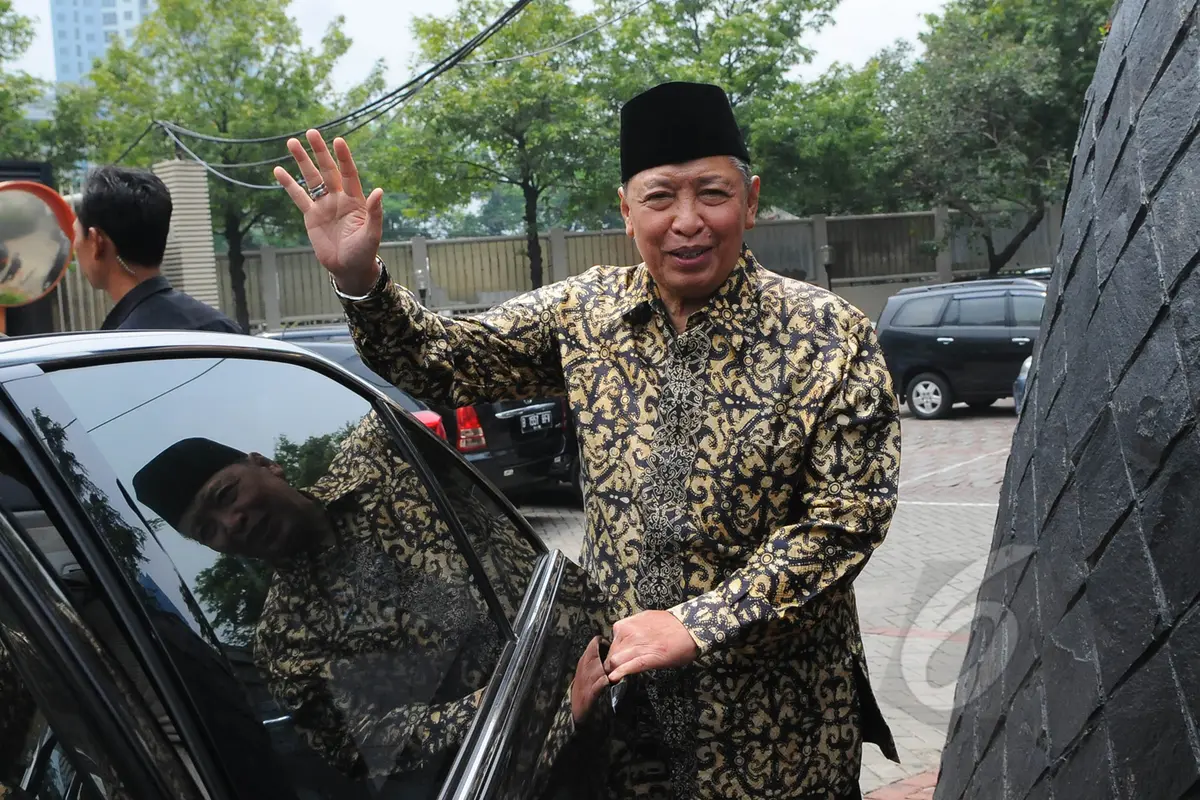 Mantan Wapres Hamzah Haz Kembali Jenguk Fuad Amin di Rutan KPK